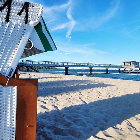 Hochwertige Ferienwohnung In Ruhiger Lage Mit Eigener Terrasse Und Parkplatz, Nur 7 Gehminuten Zum Strand Entfernt - Hoher Schlafkomfort Dank Boxspringbett Scharbeutz Eksteriør bilde