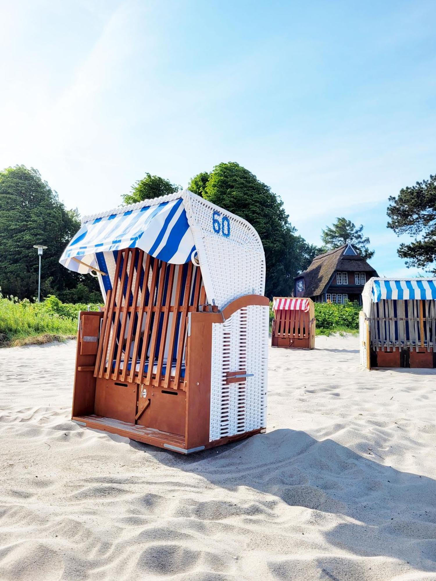 Hochwertige Ferienwohnung In Ruhiger Lage Mit Eigener Terrasse Und Parkplatz, Nur 7 Gehminuten Zum Strand Entfernt - Hoher Schlafkomfort Dank Boxspringbett Scharbeutz Eksteriør bilde
